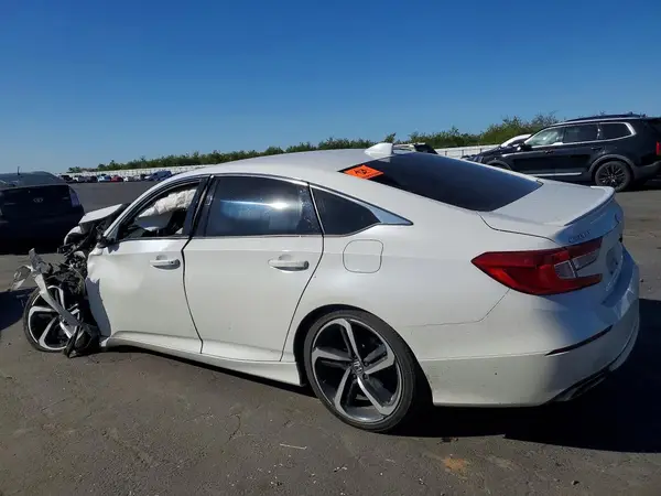 1HGCV1F39JA010917 2018 HONDA ACCORD - Image 2