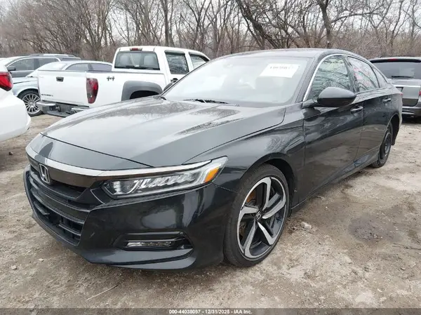 1HGCV1F39JA020525 2018 HONDA ACCORD - Image 2