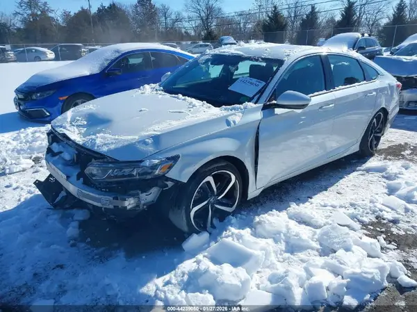 1HGCV1F39JA028589 2018 HONDA ACCORD - Image 2