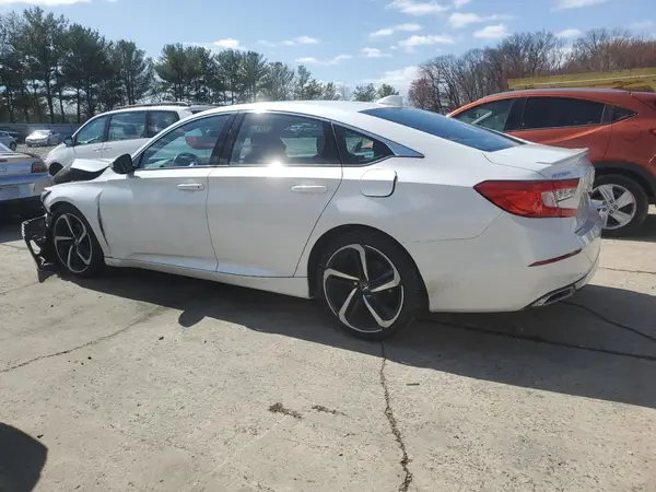 1HGCV1F39JA030519 2018 HONDA ACCORD - Image 2
