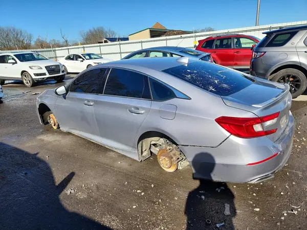 1HGCV1F39JA046896 2018 HONDA ACCORD - Image 2