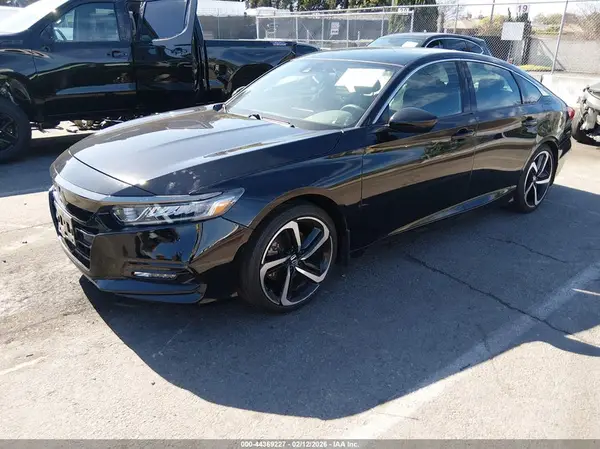 1HGCV1F39JA054903 2018 HONDA ACCORD - Image 2