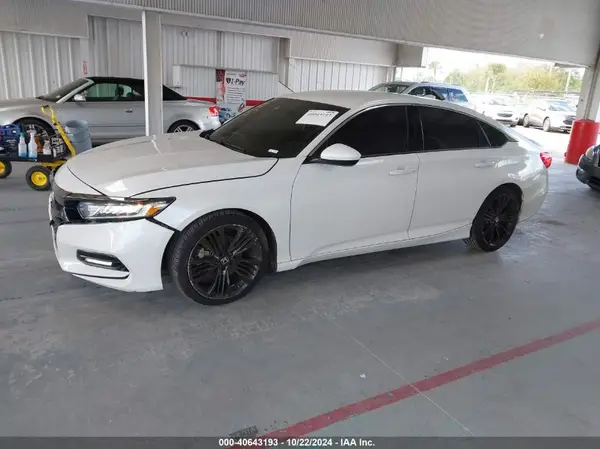 1HGCV1F39JA063116 2018 HONDA ACCORD - Image 2
