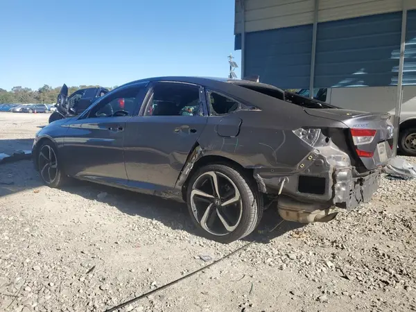 1HGCV1F39JA064377 2018 HONDA ACCORD - Image 2