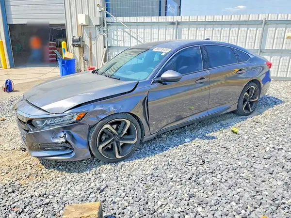 1HGCV1F39JA066811 2018 HONDA ACCORD - Image 1