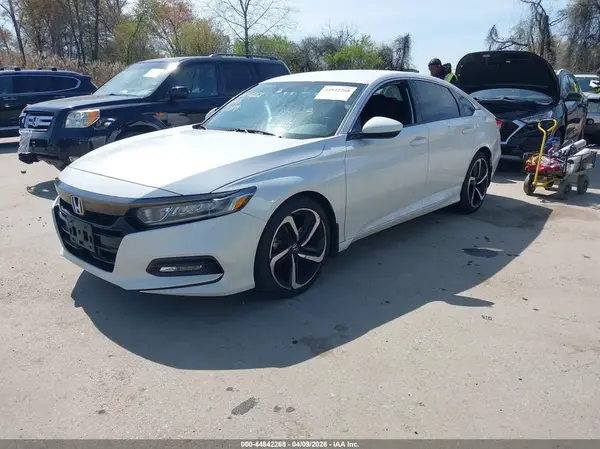 1HGCV1F39JA067344 2018 HONDA ACCORD - Image 2