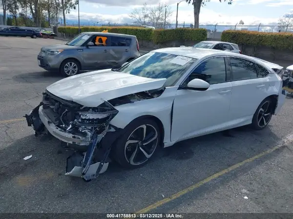 1HGCV1F39JA112119 2018 HONDA ACCORD - Image 2