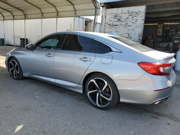 1HGCV1F39JA124111 2018 HONDA ACCORD - Image 2