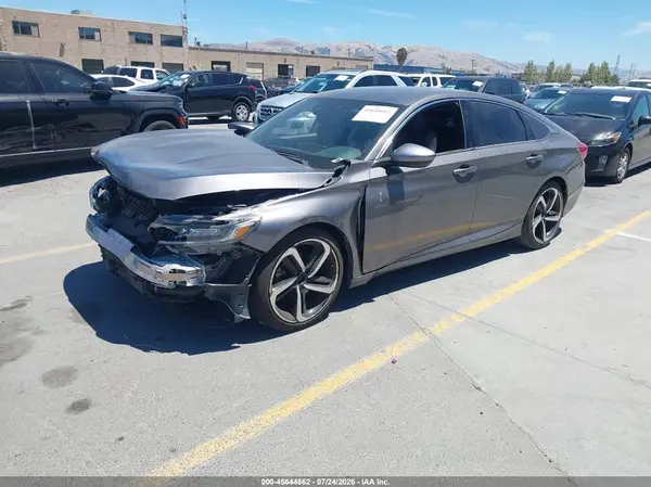 1HGCV1F39JA155214 2018 HONDA ACCORD - Image 2