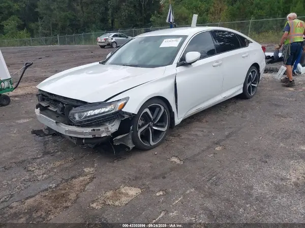 1HGCV1F39JA157125 2018 HONDA ACCORD - Image 2