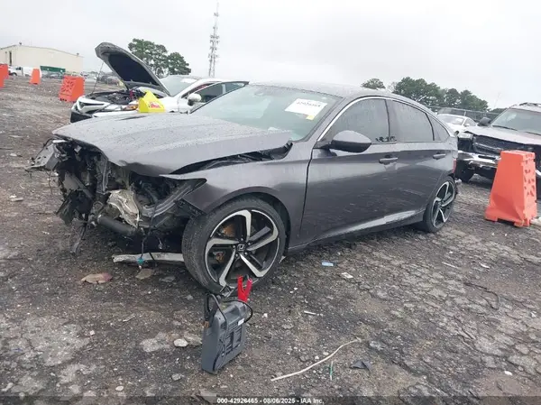 1HGCV1F39JA172577 2018 HONDA ACCORD - Image 2