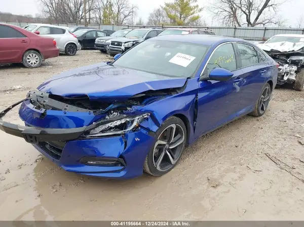 1HGCV1F39JA175110 2018 HONDA ACCORD - Image 2