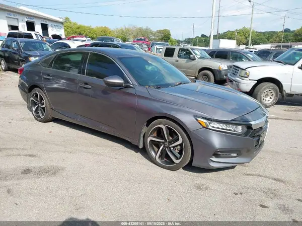 1HGCV1F39JA197575 2018 HONDA ACCORD