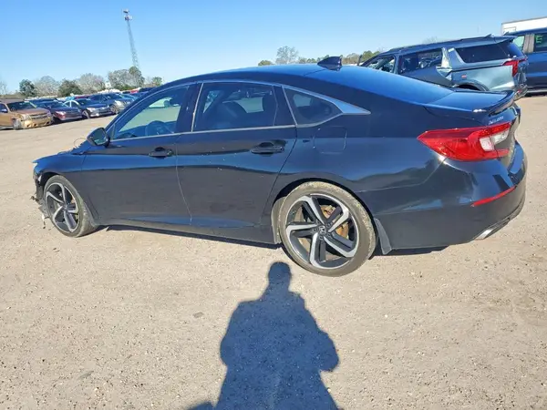 1HGCV1F39JA205142 2018 HONDA ACCORD - Image 2