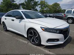 1HGCV1F39JA208025 2018 HONDA ACCORD
