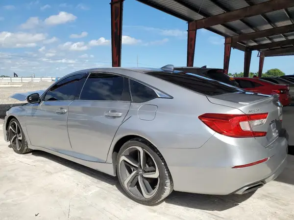 1HGCV1F39JA216108 2018 HONDA ACCORD - Image 2