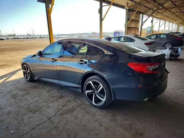 1HGCV1F39JA225570 2018 HONDA ACCORD - Image 2