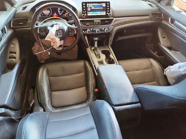1HGCV1F39JA225570 2018 HONDA ACCORD - Image 8