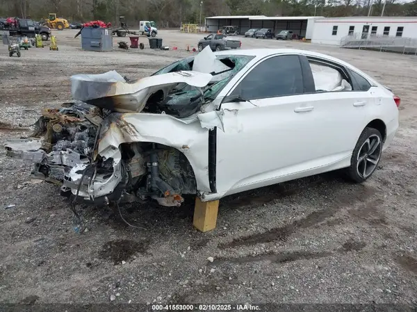 1HGCV1F39JA226833 2018 HONDA ACCORD - Image 2