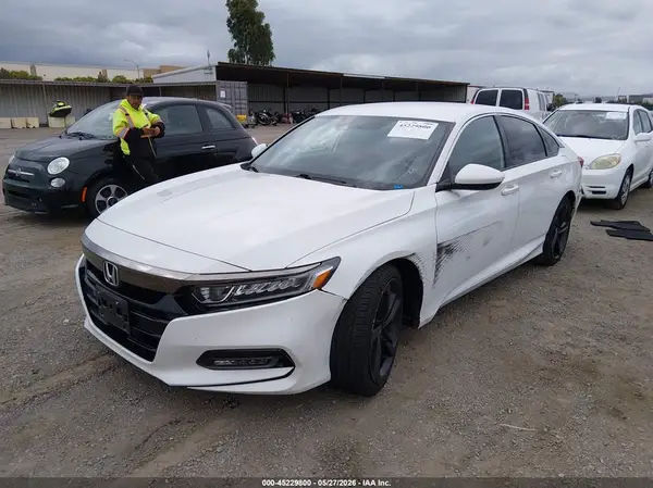 1HGCV1F39JA227156 2018 HONDA ACCORD - Image 2
