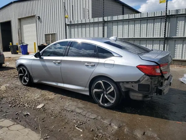 1HGCV1F39JA231188 2018 HONDA ACCORD - Image 2