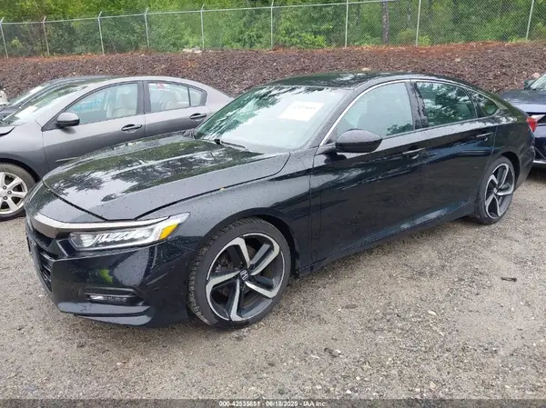 1HGCV1F39JA232521 2018 HONDA ACCORD - Image 2