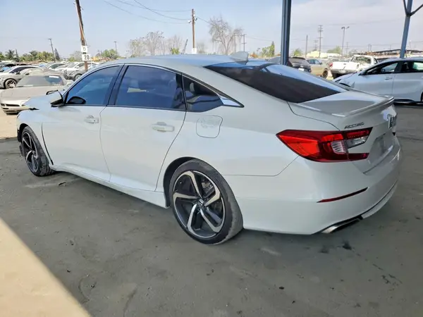 1HGCV1F39JA242448 2018 HONDA ACCORD - Image 2