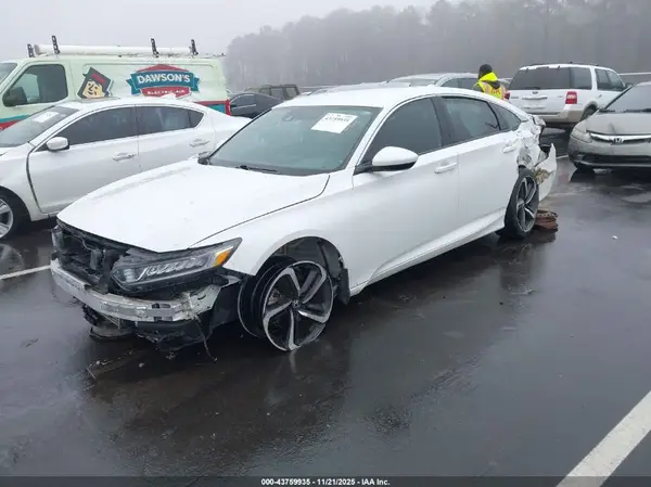1HGCV1F39JA245334 2018 HONDA ACCORD - Image 2