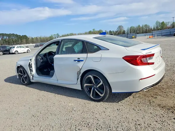 1HGCV1F39JA255815 2018 HONDA ACCORD - Image 2