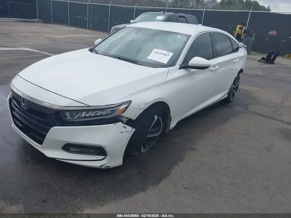 1HGCV1F39JA264580 2018 HONDA ACCORD - Image 2