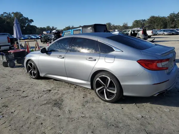 1HGCV1F39JA268936 2018 HONDA ACCORD - Image 2
