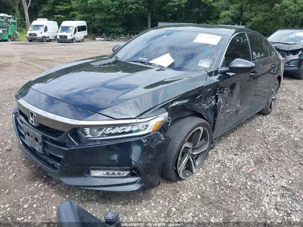 1HGCV1F39KA045393 2019 HONDA ACCORD - Image 2
