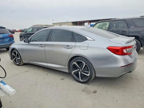 1HGCV1F39KA134400 2019 HONDA ACCORD - Image 2
