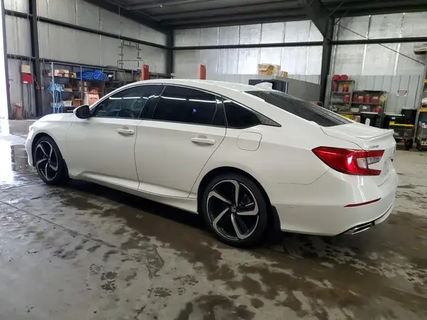 1HGCV1F39LA033696 2020 HONDA ACCORD - Image 2