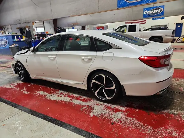 1HGCV1F39LA136682 2020 HONDA ACCORD - Image 2