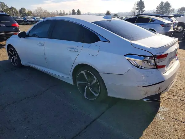 1HGCV1F39LA138982 2020 HONDA ACCORD - Image 2