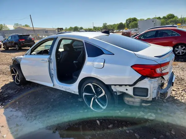 1HGCV1F39NA089382 2022 HONDA ACCORD - Image 2