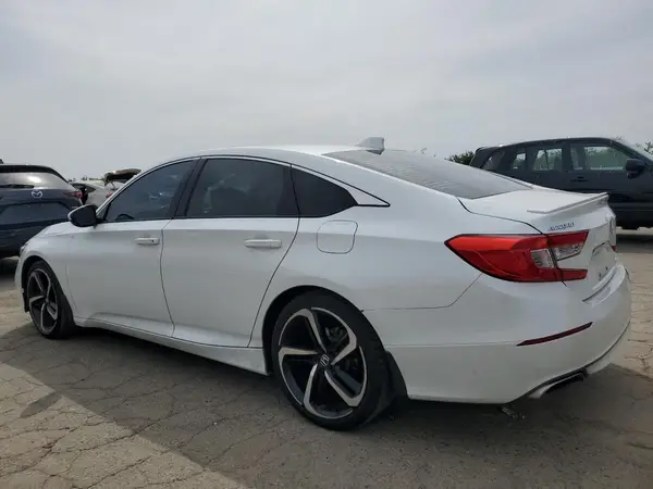 1HGCV1F3XJA001272 2018 HONDA ACCORD - Image 2