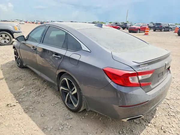 1HGCV1F3XJA001692 2018 HONDA ACCORD - Image 2
