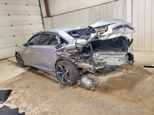 1HGCV1F3XJA007072 2018 HONDA ACCORD - Image 2