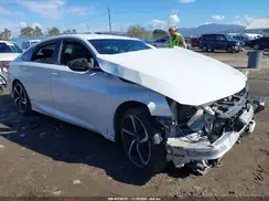 1HGCV1F3XJA016175 2018 HONDA ACCORD