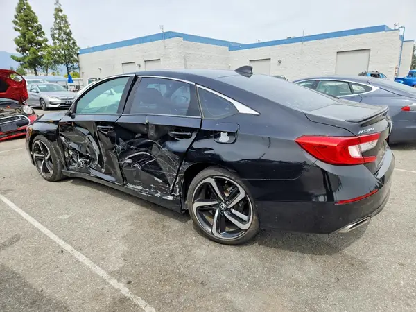 1HGCV1F3XJA020551 2018 HONDA ACCORD - Image 2