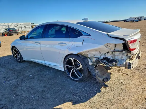 1HGCV1F3XJA022140 2018 HONDA ACCORD - Image 2