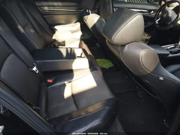 1HGCV1F3XJA029976 2018 HONDA ACCORD - Image 8