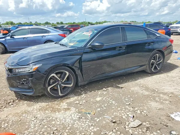 1HGCV1F3XJA030237 2018 HONDA ACCORD - Image 1