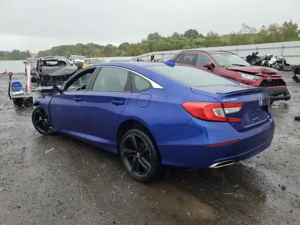 1HGCV1F3XJA043750 2018 HONDA ACCORD - Image 2