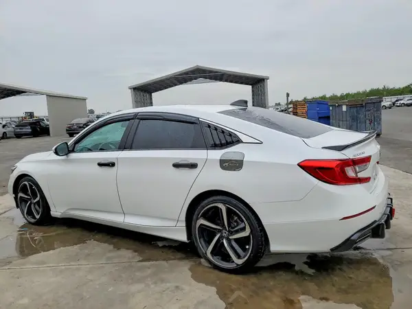 1HGCV1F3XJA050410 2018 HONDA ACCORD - Image 2