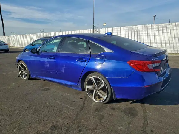 1HGCV1F3XJA058779 2018 HONDA ACCORD - Image 2