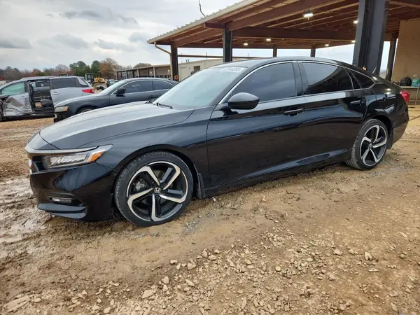 1HGCV1F3XJA059396 2018 HONDA ACCORD - Image 1