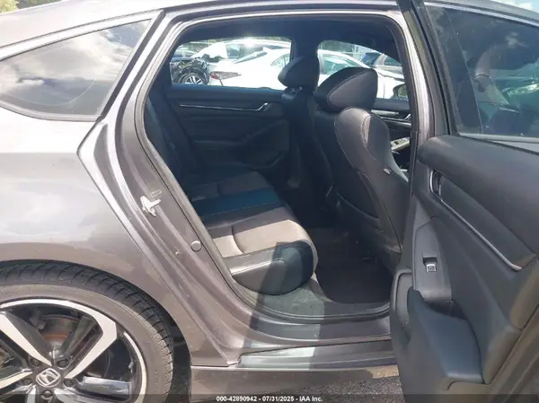 1HGCV1F3XJA063738 2018 HONDA ACCORD - Image 8